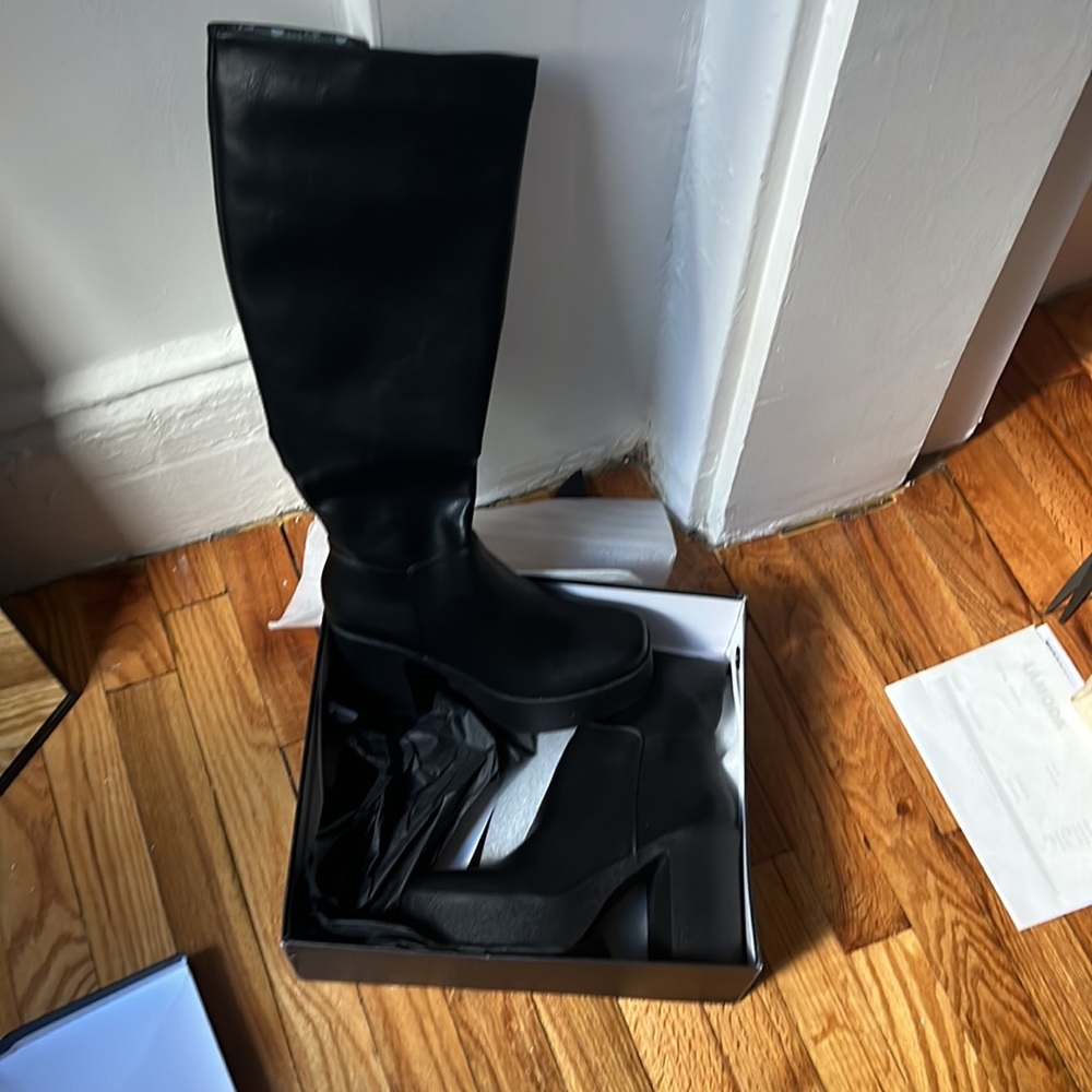 NEW Slick Nicks Platform Knee High Boots size 7 LAModa